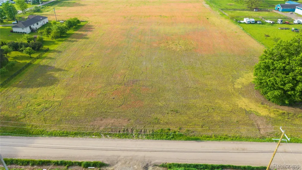 27705 Hagen Road Chesterfield Township, MI 48051