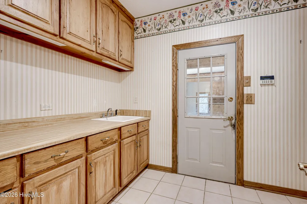 201 Rhett Drive Mccormick, SC 29835