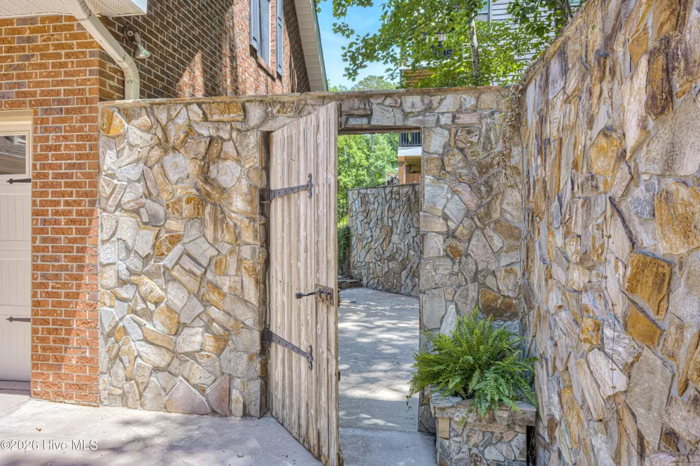201 Rhett Drive Mccormick, SC 29835