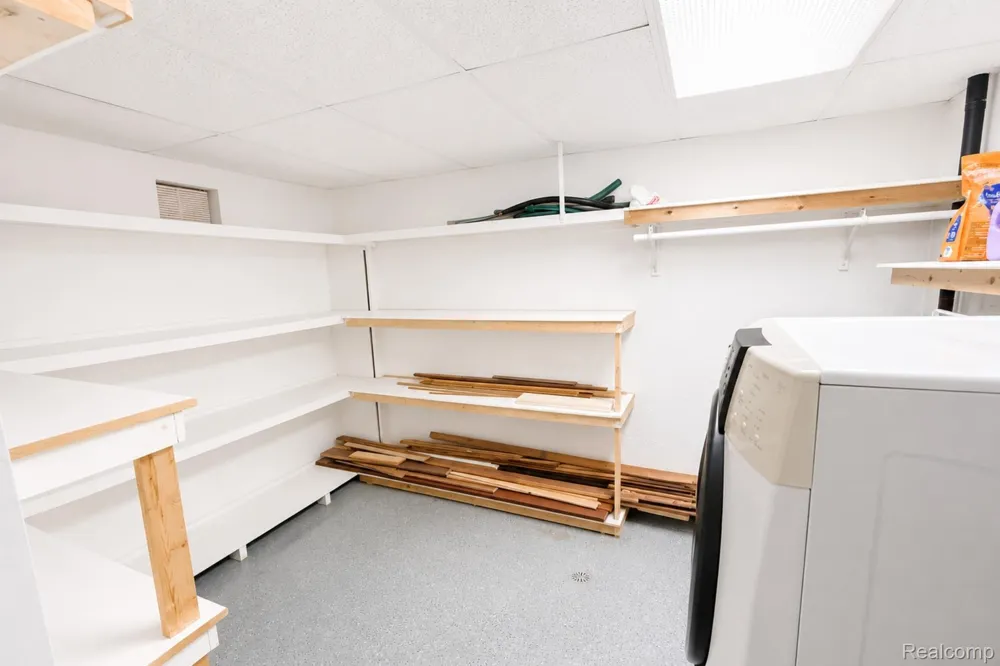 61227 Heritage South Lyon City, MI 48178