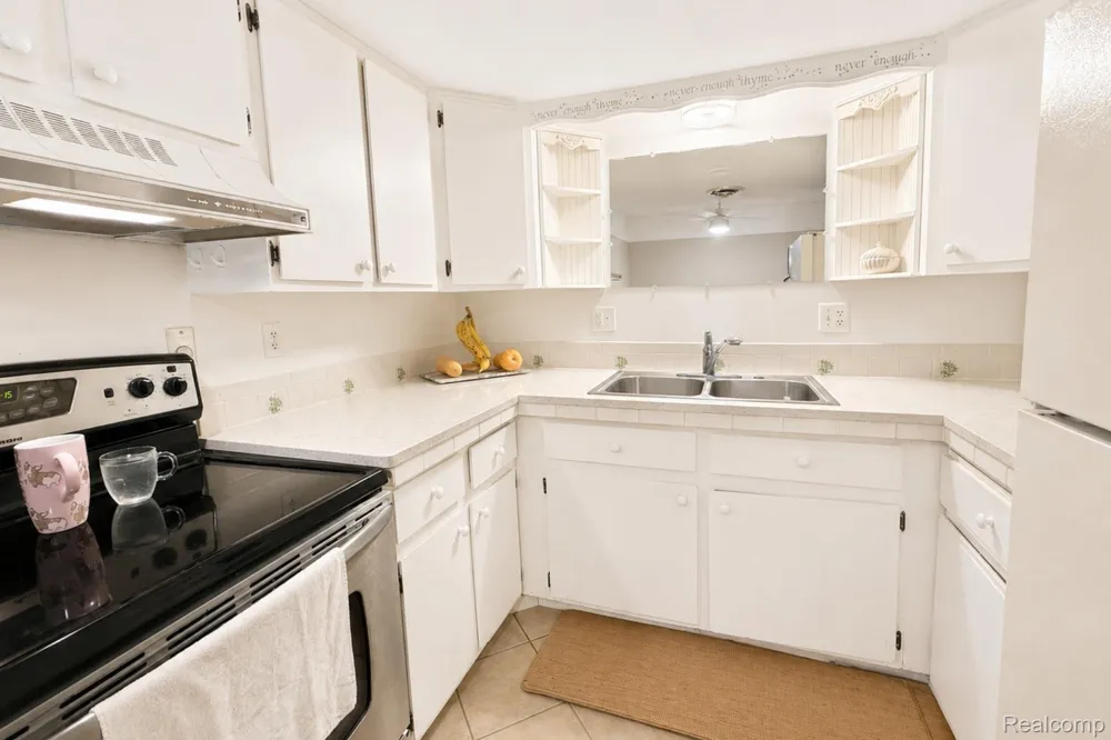 61227 Heritage South Lyon City, MI 48178