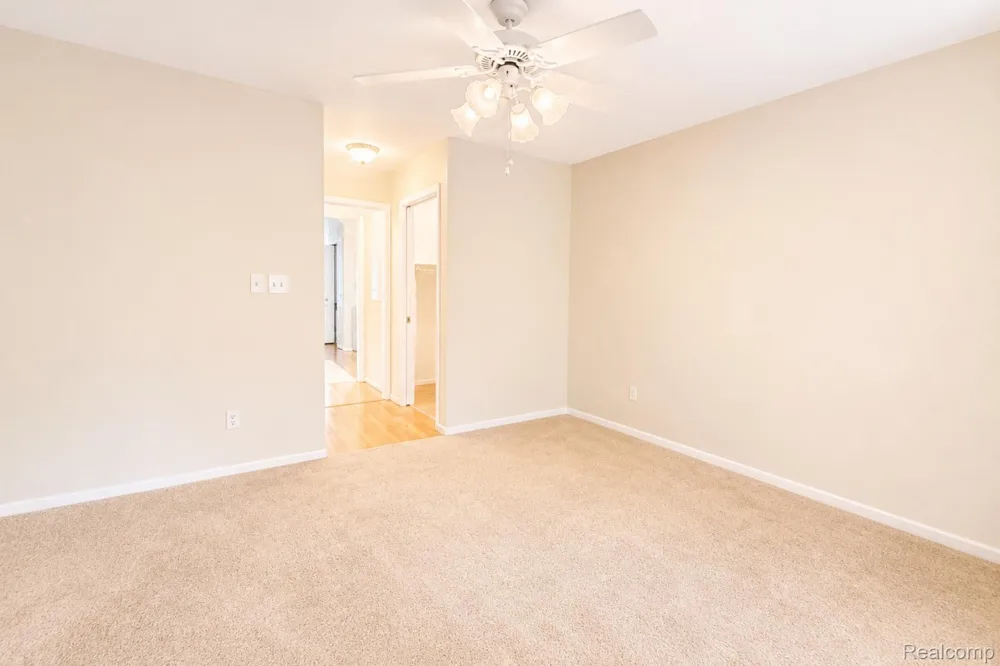 61227 Heritage South Lyon City, MI 48178