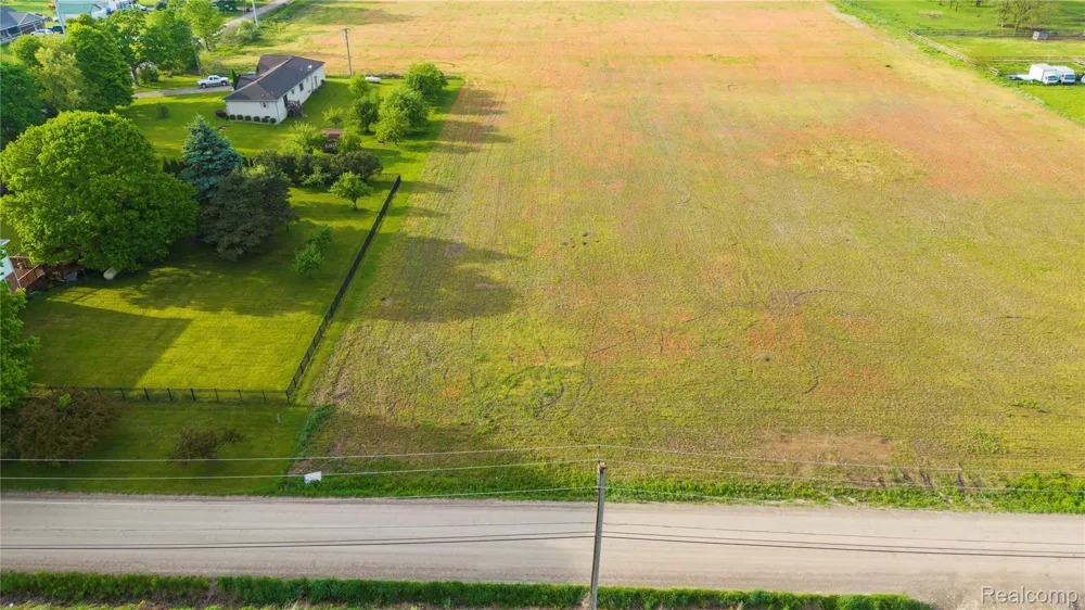 27655 Hagen Road Chesterfield Township, MI 48051