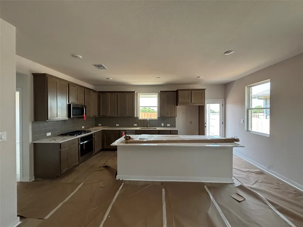 1916 Davee Place Georgetown, TX 78633