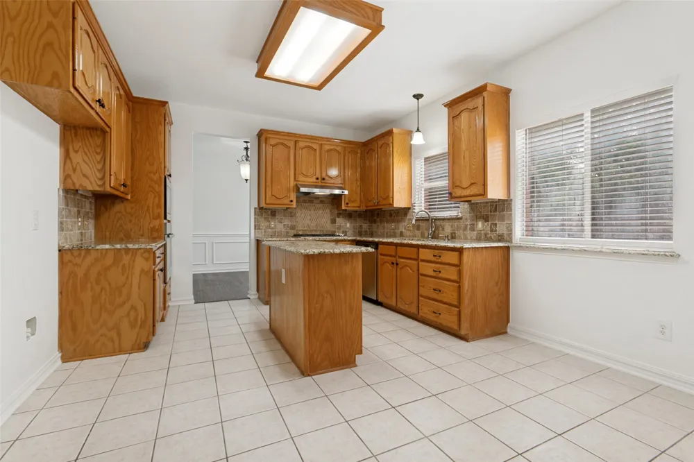 304 Elizabeth Trail Murphy, TX 75094