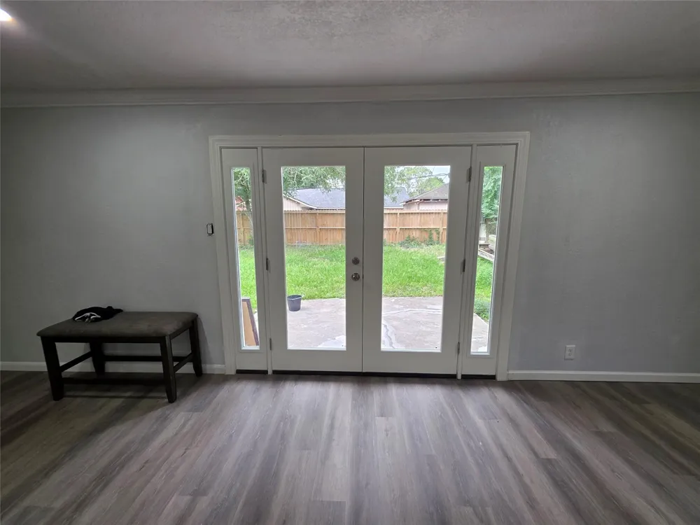 118 Outlook Drive Houston, TX 77034