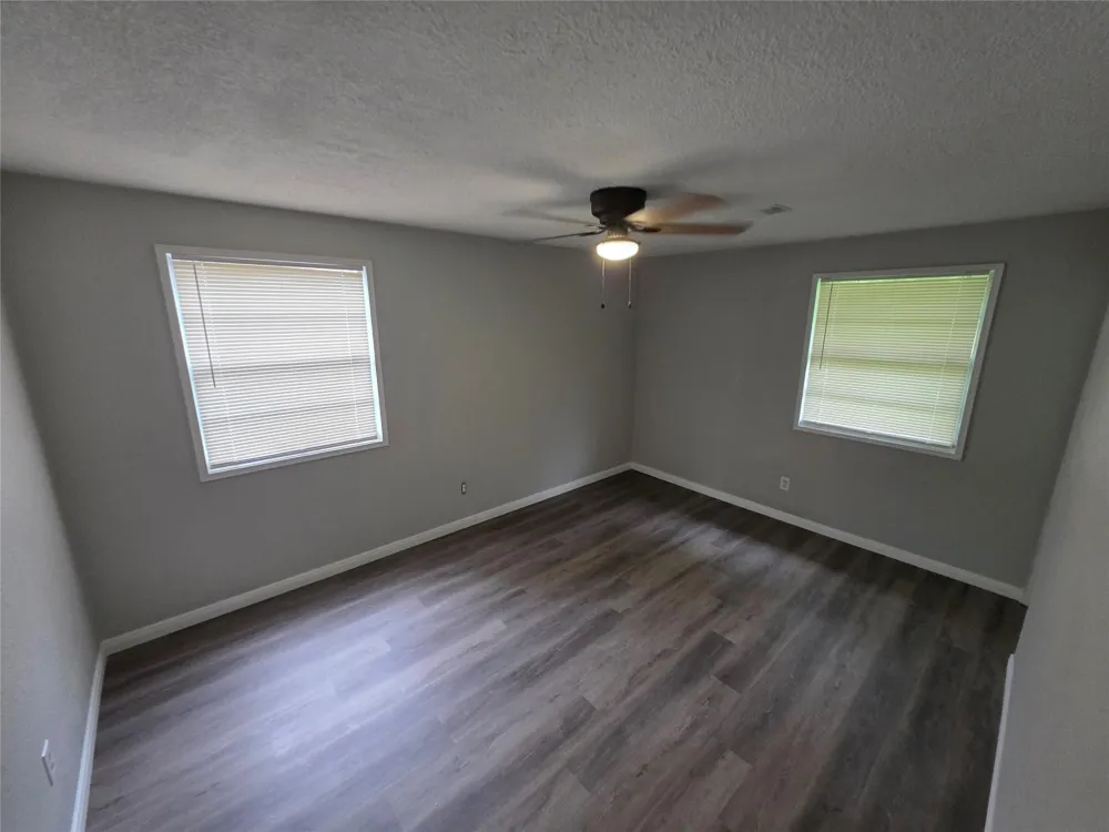 118 Outlook Drive Houston, TX 77034