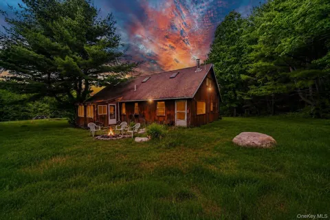101 Red Star Road