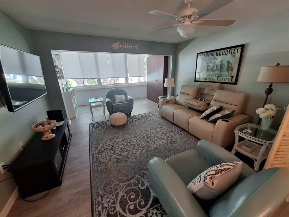 2437 HARBOR BOULEVARD #202 Port Charlotte, FL 33952