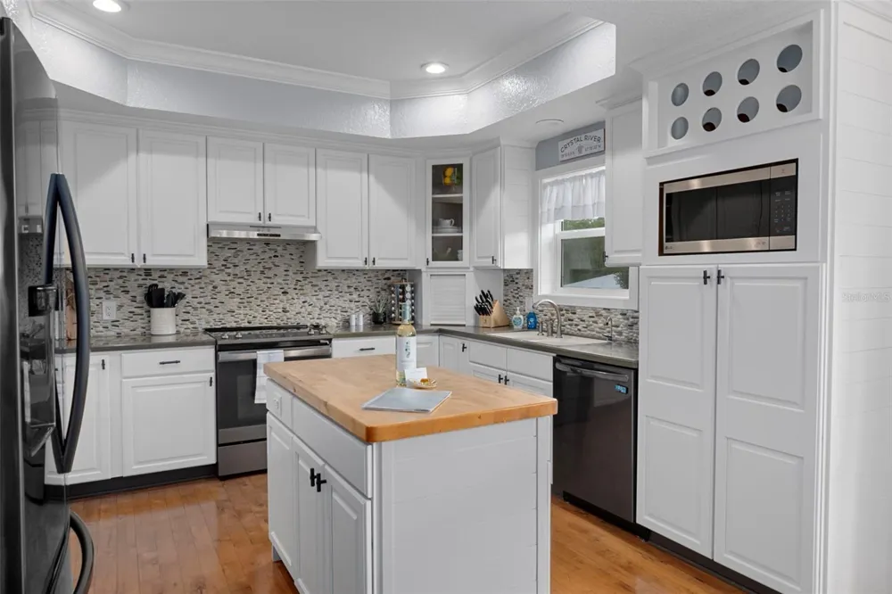 3625 SUWANNEE POINT Crystal River, FL 34428