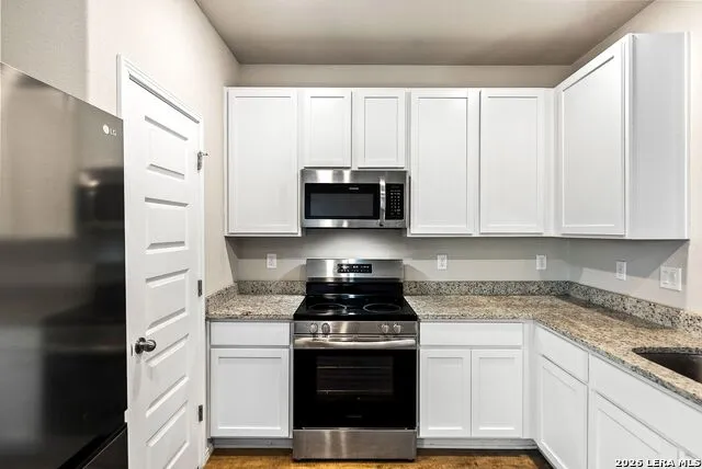 7663 Stud Dr. Elmendorf, TX 78112