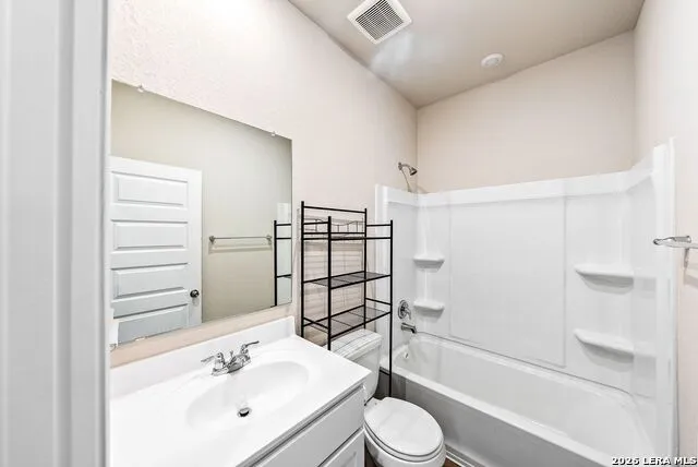 7663 Stud Dr. Elmendorf, TX 78112