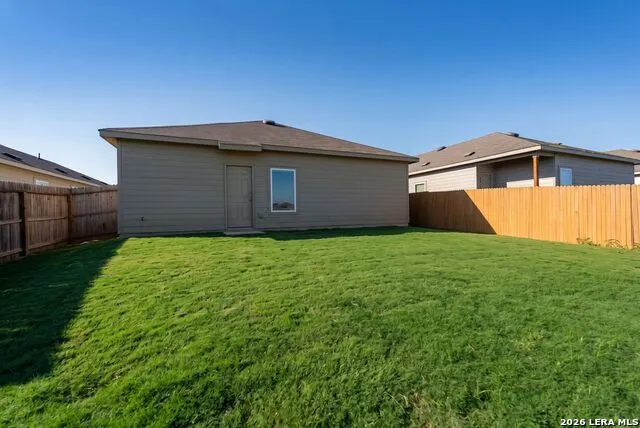 7663 Stud Dr. Elmendorf, TX 78112