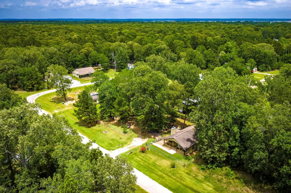 819 Hidden Oaks Drive Point Blank, TX 77364
