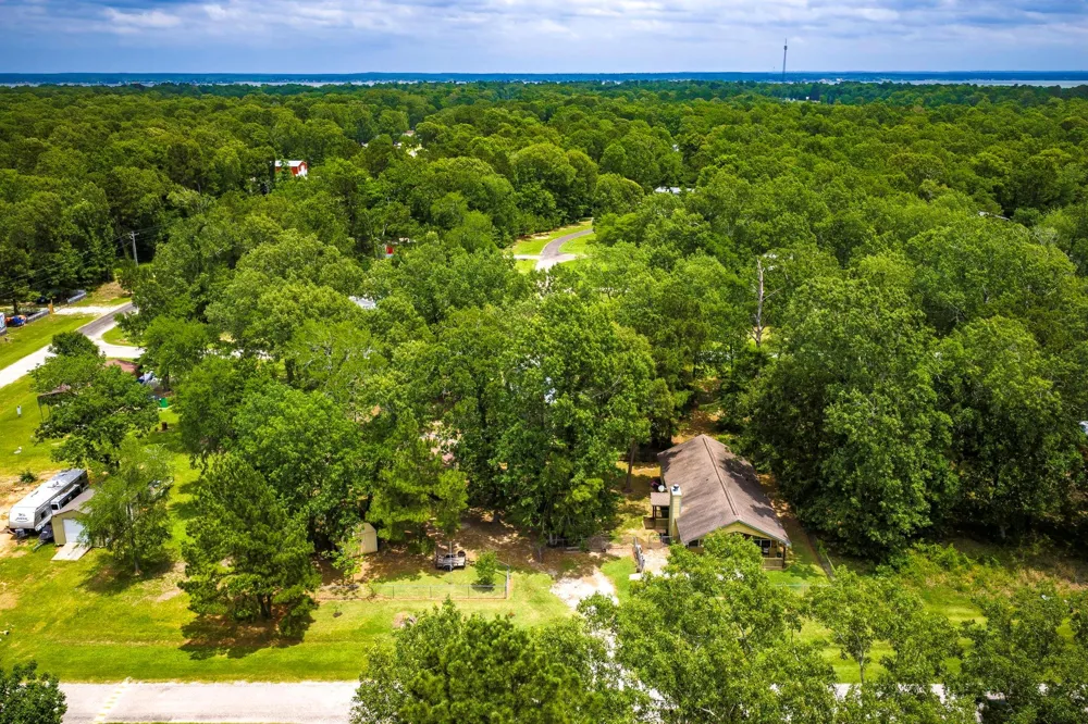 819 Hidden Oaks Drive Point Blank, TX 77364