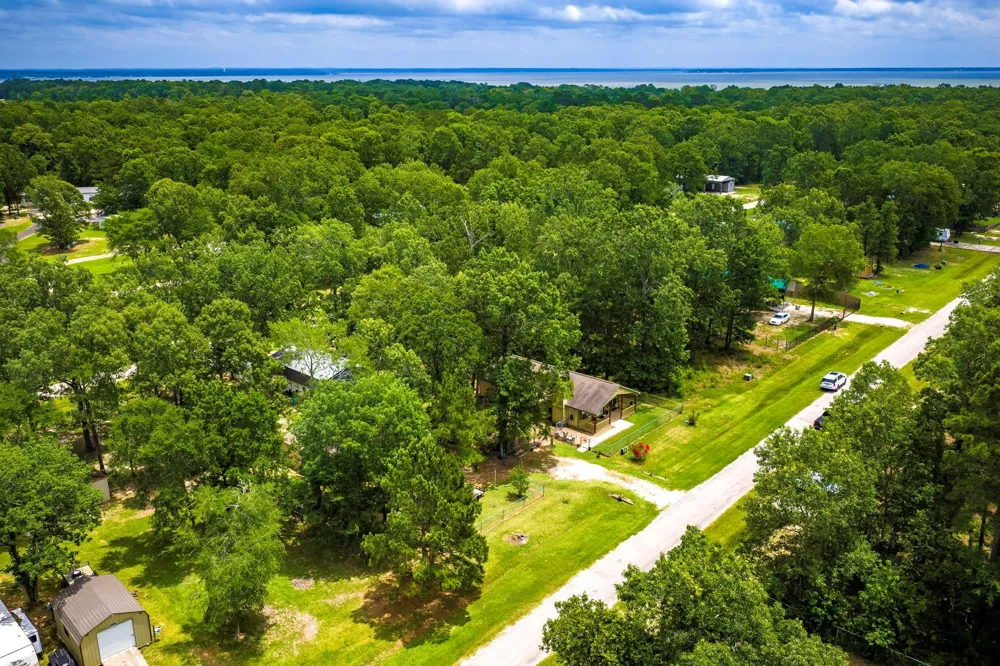 819 Hidden Oaks Drive Point Blank, TX 77364