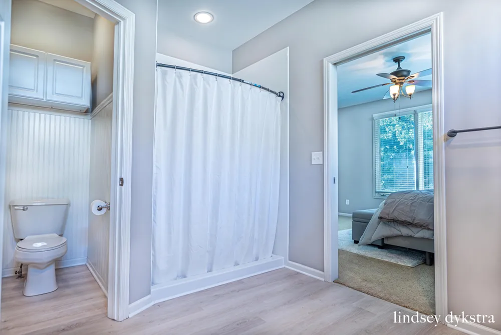 2320 Red Oak Court NW Grand Rapids, MI 49504