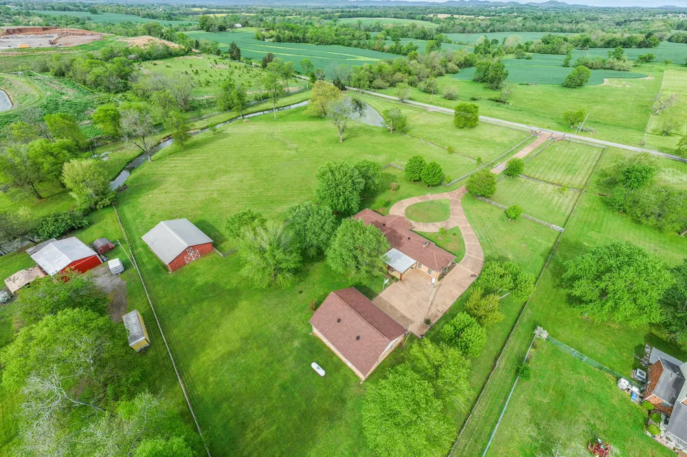 117 Brights Ln Gallatin, TN 37066