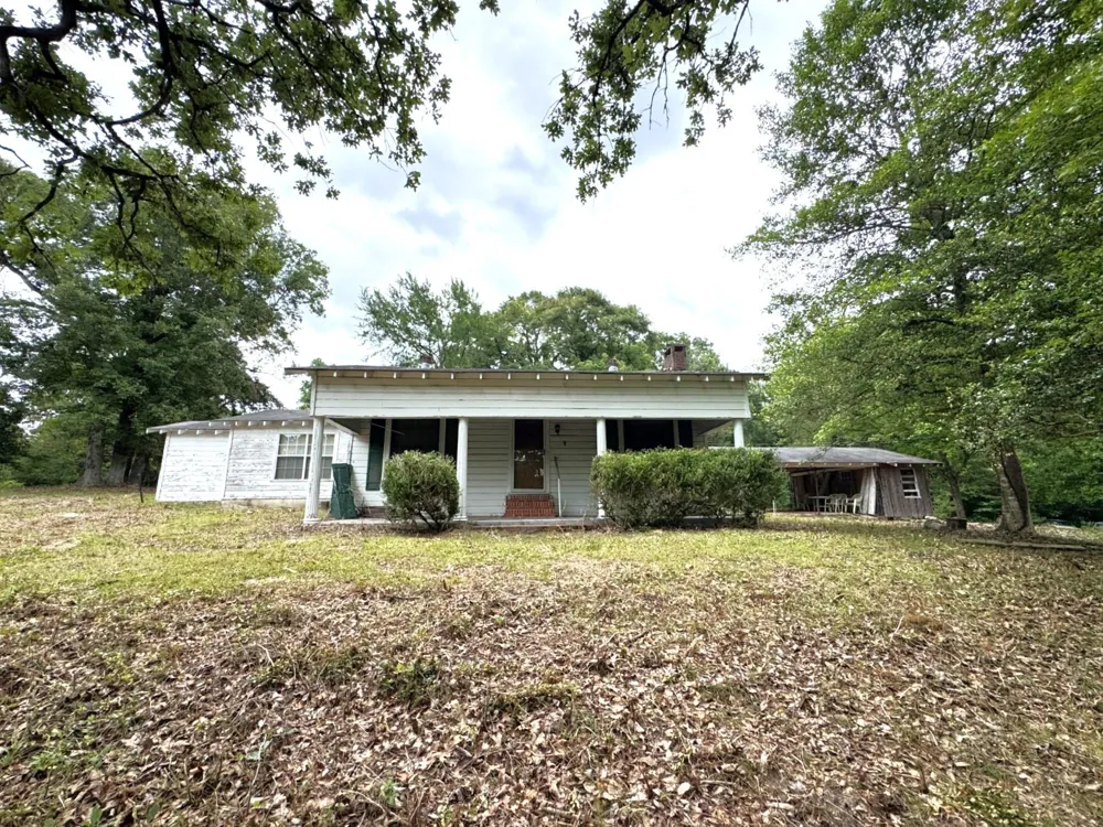 704 E Elder Street Colmesneil, TX 75938