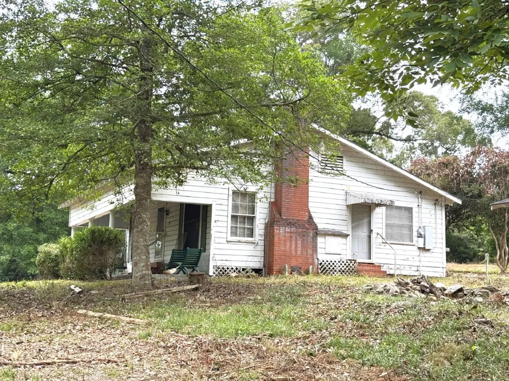 704 E Elder Street Colmesneil, TX 75938