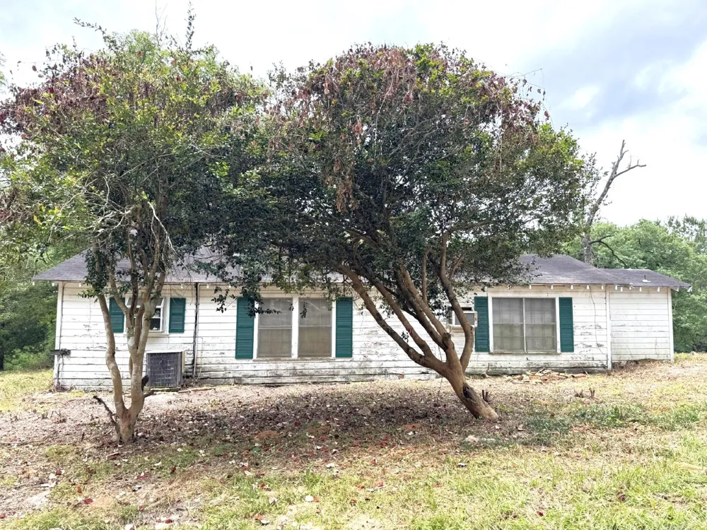 704 E Elder Street Colmesneil, TX 75938