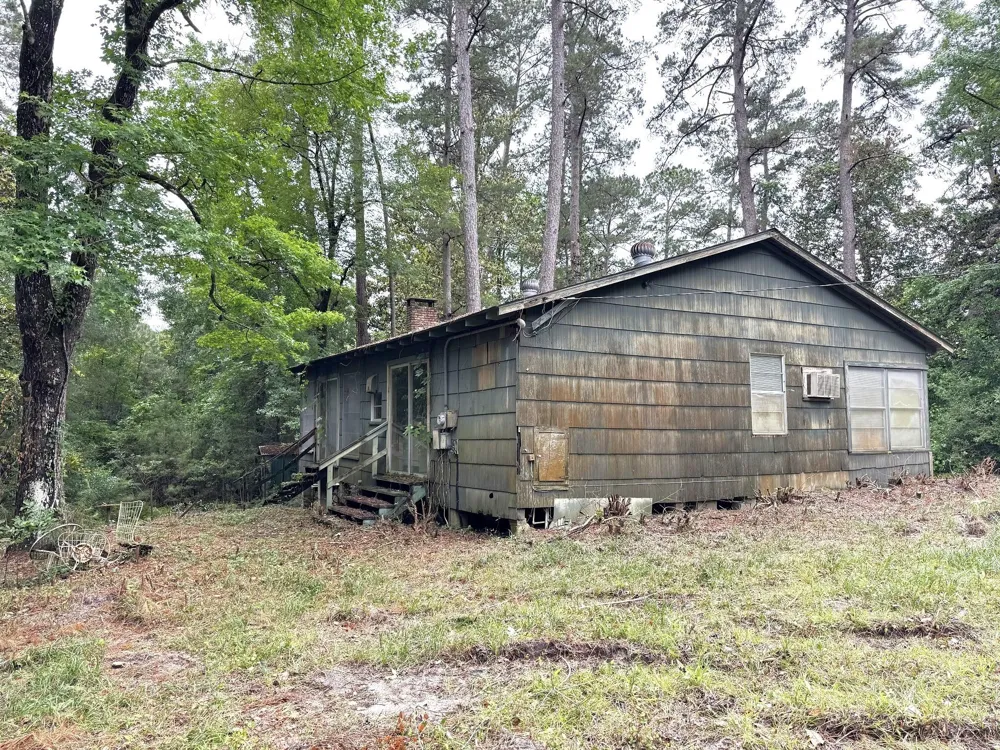 704 E Elder Street Colmesneil, TX 75938