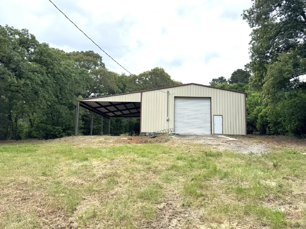 704 E Elder Street Colmesneil, TX 75938