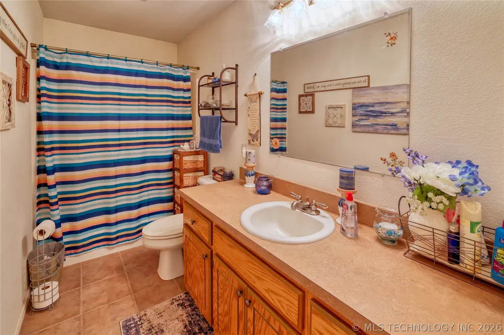 37584 County Road 1760 Coalgate, OK 74538