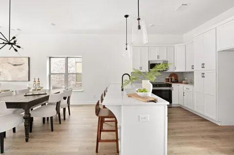 225B Folsom Pass
