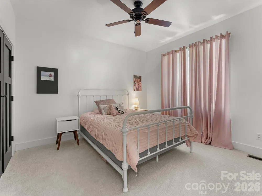 852 Marshall Ridge Road Edneyville, NC 28792
