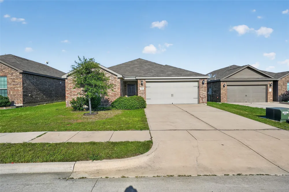 178 Presidents Way Venus, TX 76084