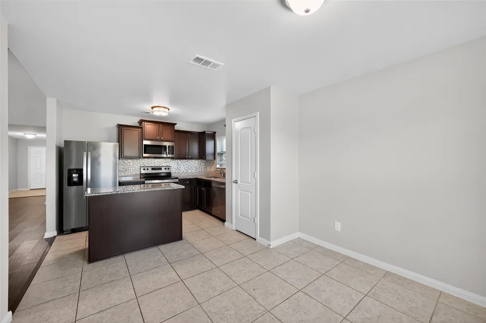 178 Presidents Way Venus, TX 76084