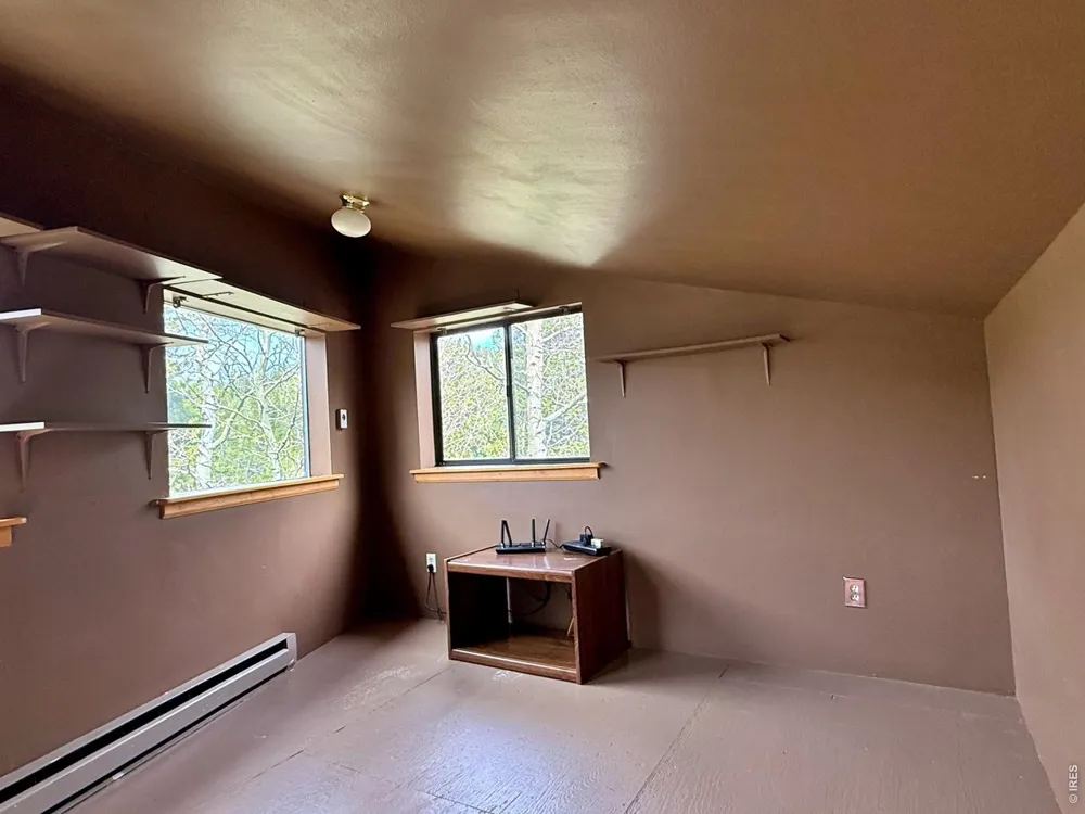 38 B and M Street Ward, CO 80481