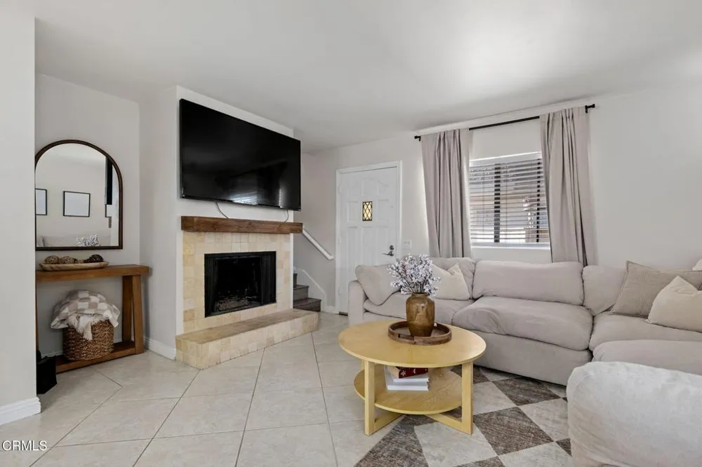 553 S E STREET Oxnard, CA 93030