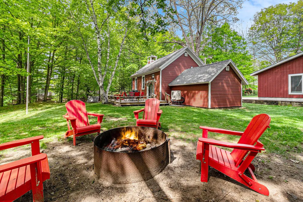 7777 E Washington Road Branch, MI 49402