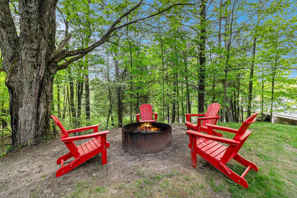 7777 E Washington Road Branch, MI 49402