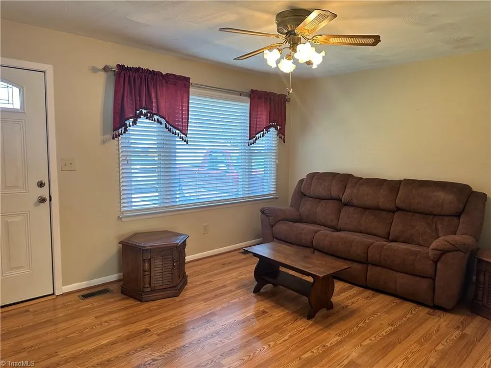 184 Shamrock Avenue Mount Airy, NC 27030