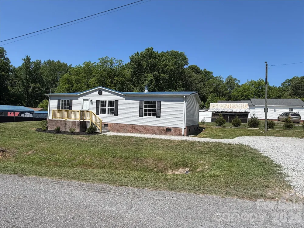 222 E Maine Avenue Bessemer City, NC 28016