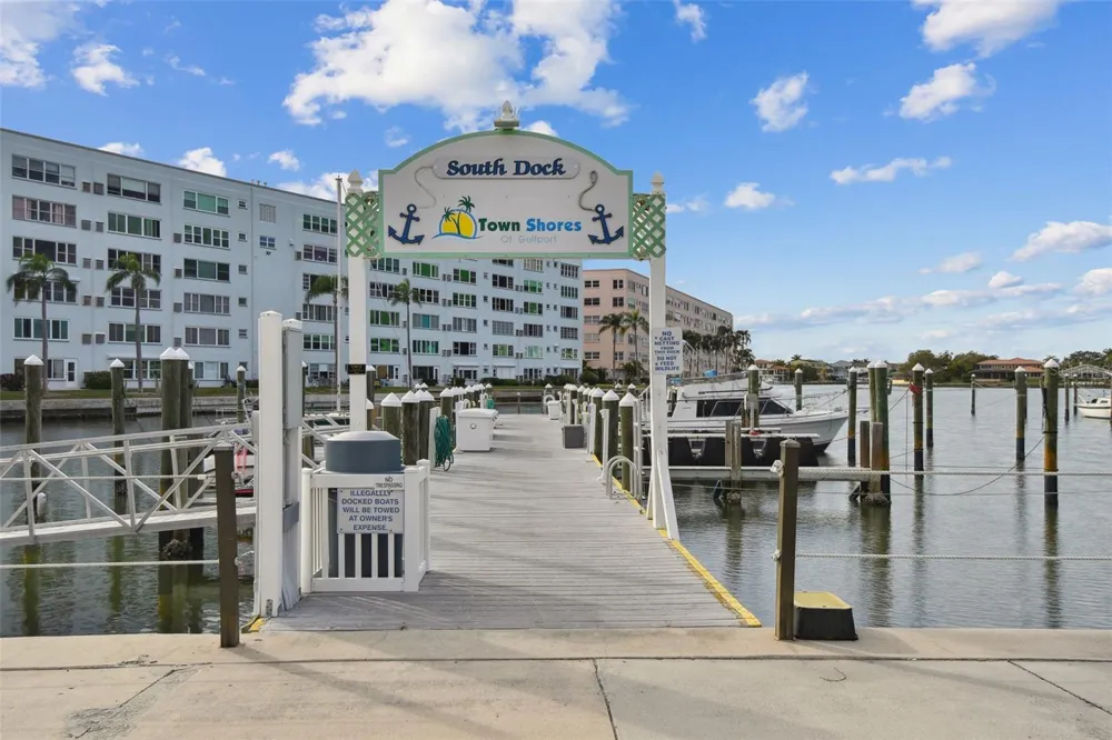 5955 30TH AVENUE S #105 Gulfport, FL 33707