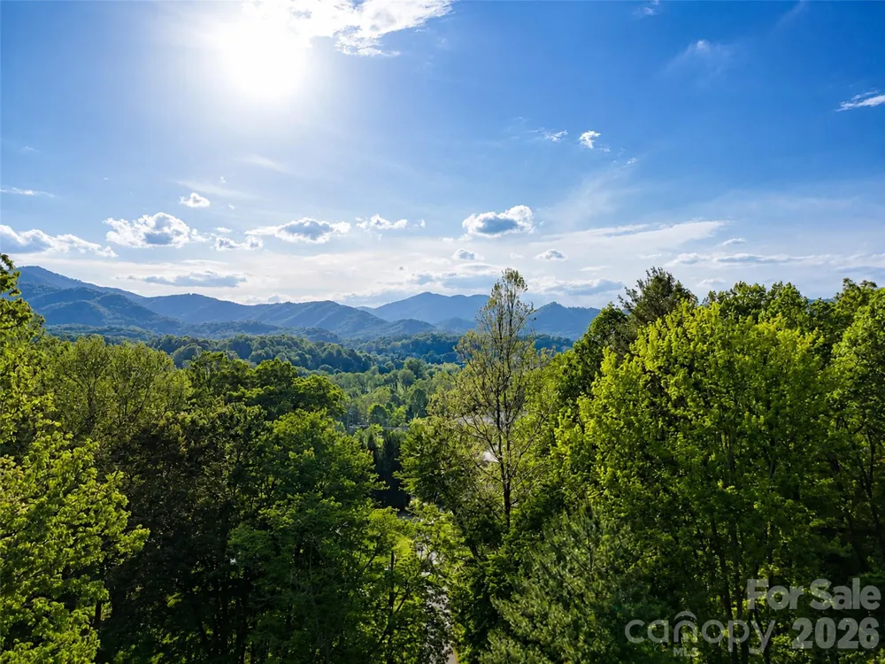 00 Junaluska Oaks Drive Waynesville, NC 28786