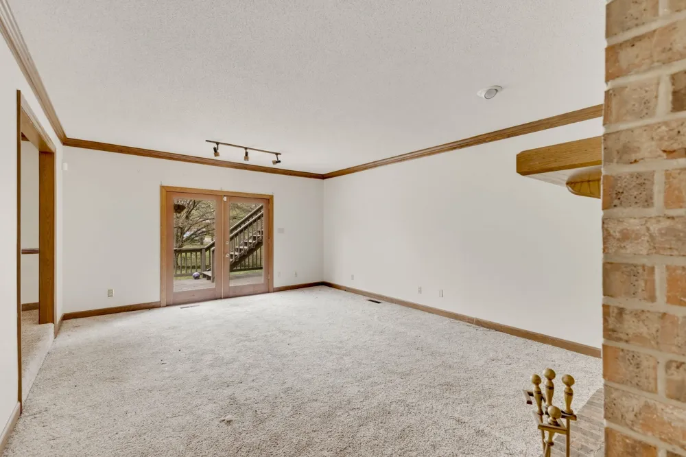 31 Colonial Cv Jackson, TN 38305