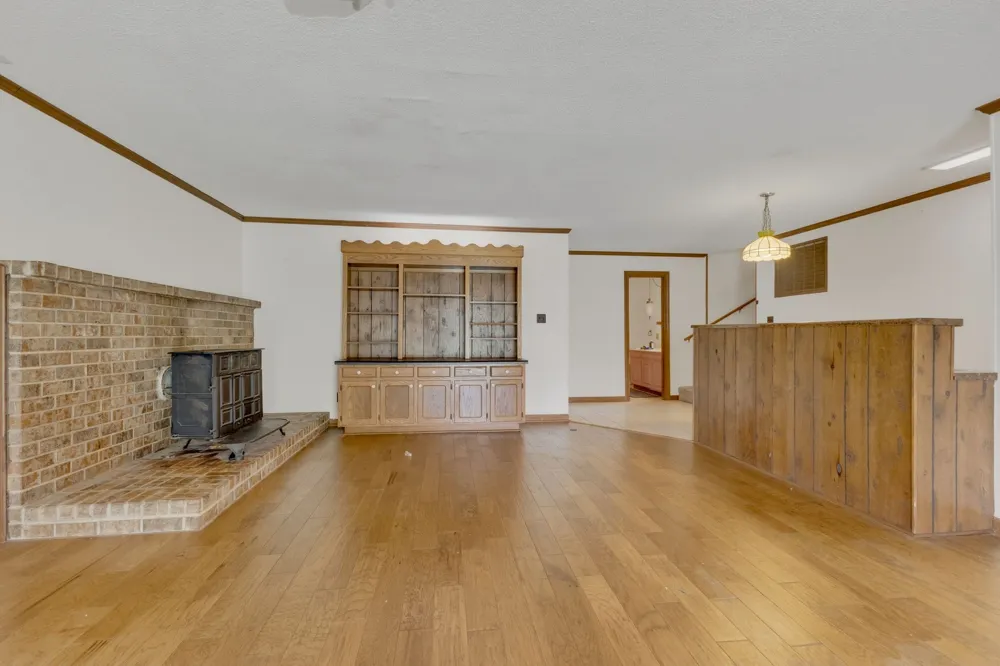31 Colonial Cv Jackson, TN 38305