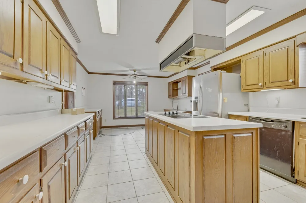 31 Colonial Cv Jackson, TN 38305