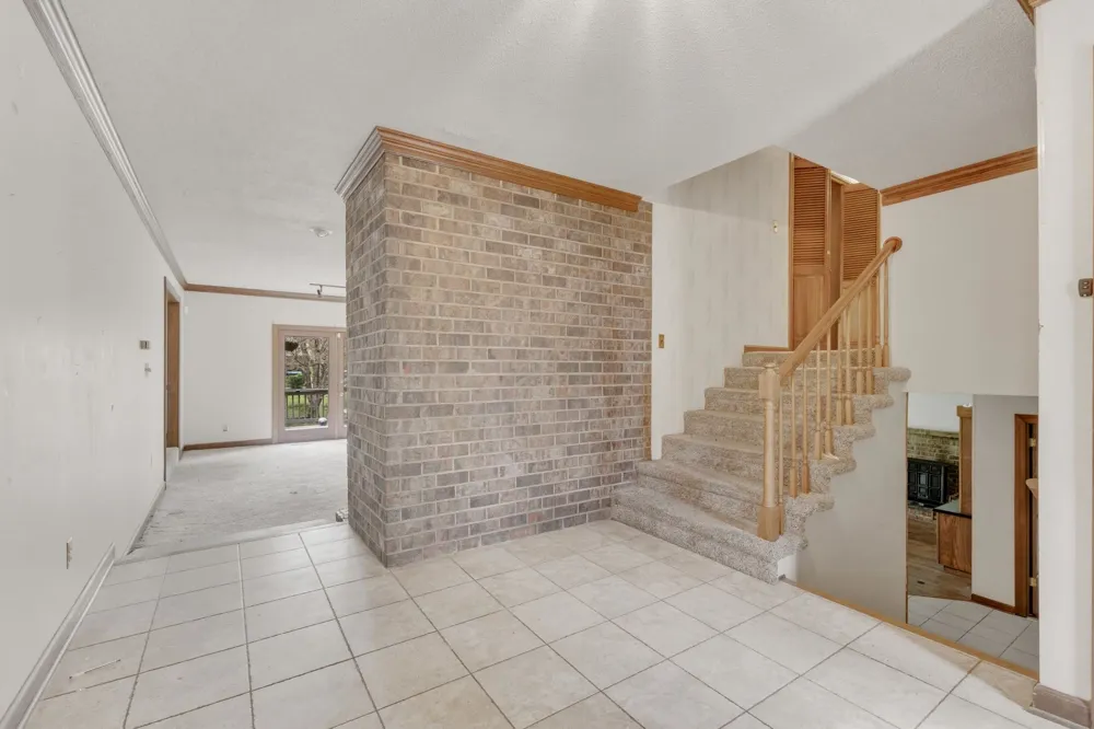 31 Colonial Cv Jackson, TN 38305
