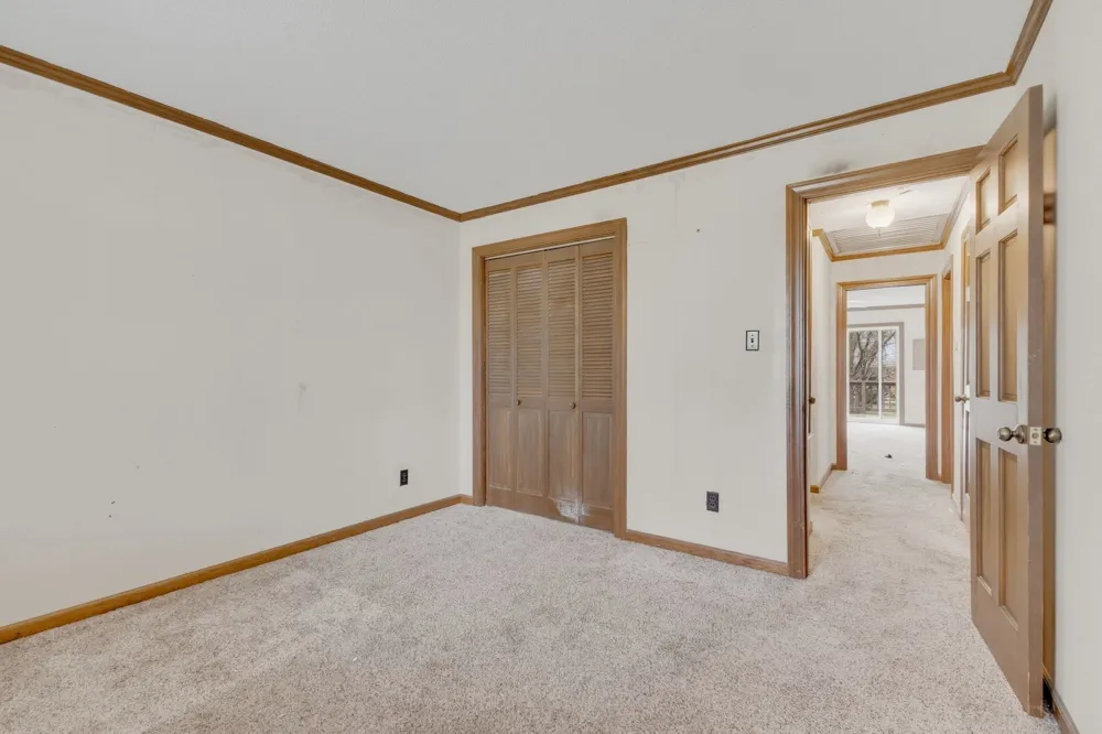 31 Colonial Cv Jackson, TN 38305
