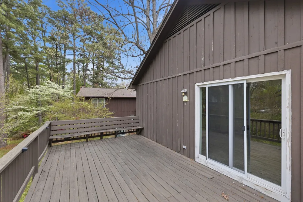 31 Colonial Cv Jackson, TN 38305