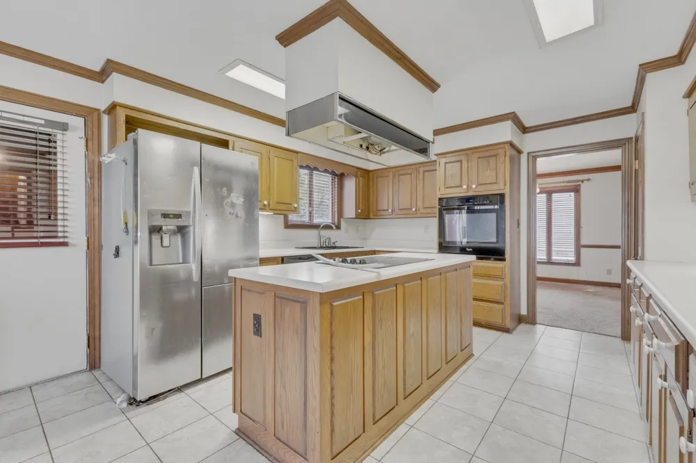 31 Colonial Cv Jackson, TN 38305