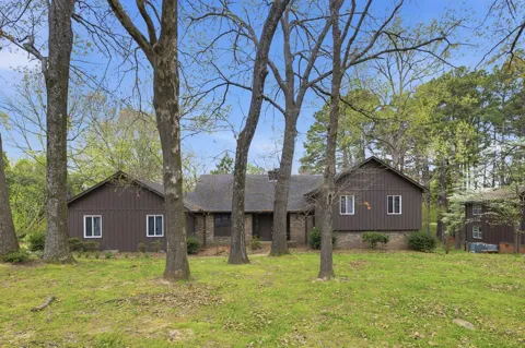 31 Colonial Cv