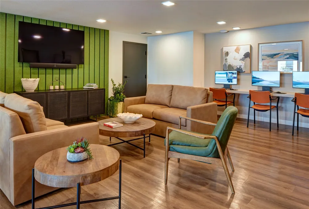 5255 Mount Etna Drive San Diego, CA 92117
