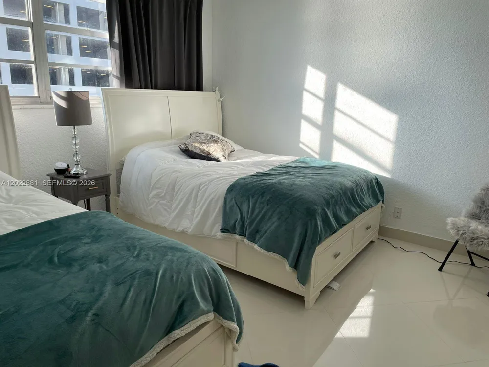 4001 S Ocean Dr #7L Hollywood, FL 33019